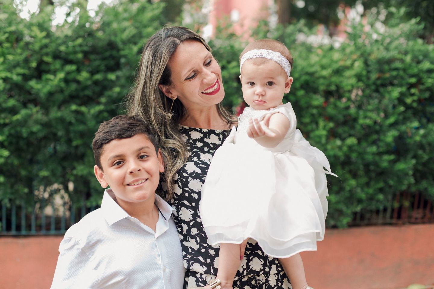 Batizado da Zoé e do Marcelo na Paróquia Santa Francisca Xavier Cabrini em São Paulo Batizado da Zoé e do Marcelo na Paróquia Santa Francisca Xavier Cabrini em São Paulo