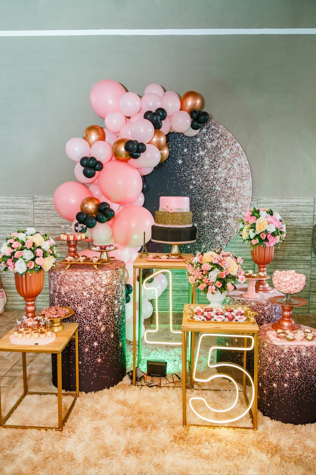 Foto Comemorando os 15 anos da Beatriz - Barueri - São Paulo - Imagem 0