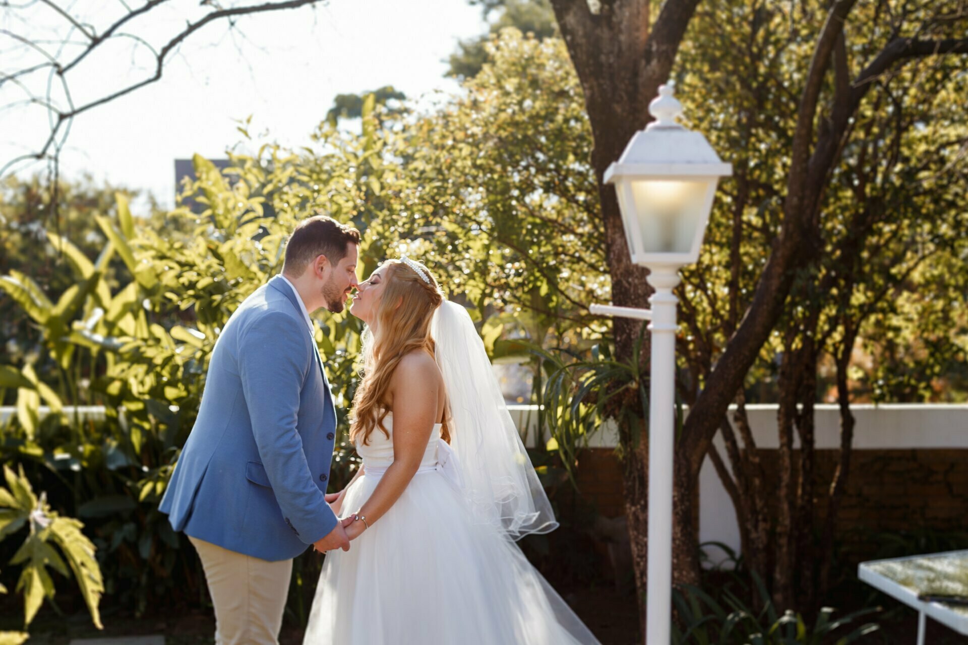 Home Wedding Bella & Caio em Alphaville: Casamento Intimista com Decoração Afetiva